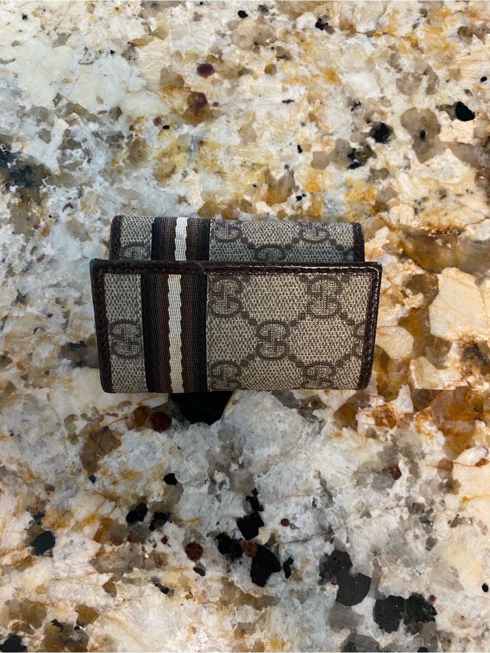 Gucci Beige & Brown GG Supreme Canvas Key Holder with Striped Band - Picture 2 of 3